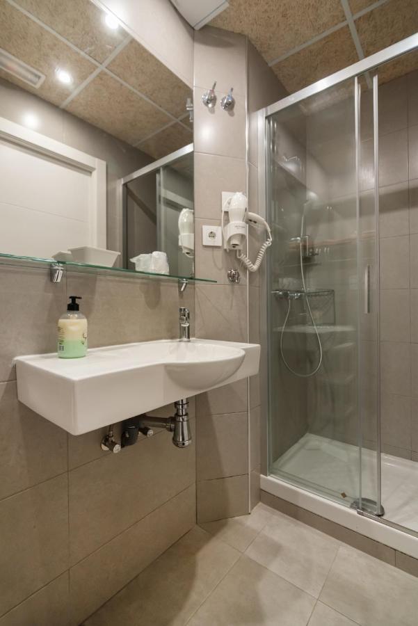 Hostal House Barcelona Zewnętrze zdjęcie