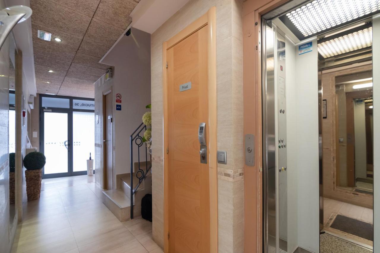 Hostal House Barcelona Zewnętrze zdjęcie